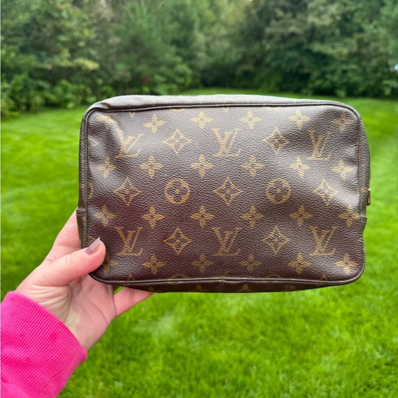 Louis Vuitton Monogram Brown Toiletry Bag - Picture 1 of 9
